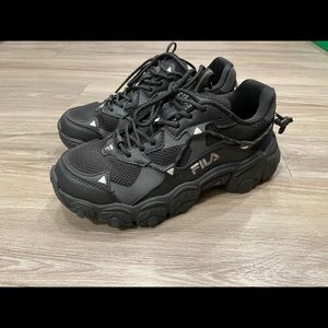Fila Women Size5.5 Sneaker for Sale